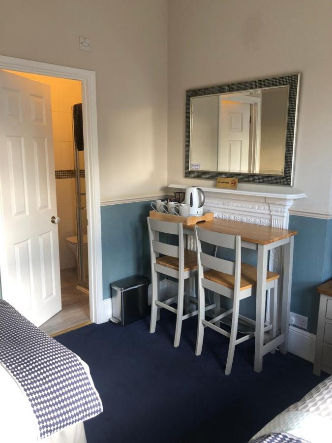 Netley Guest House Farnborough  Exteriör bild